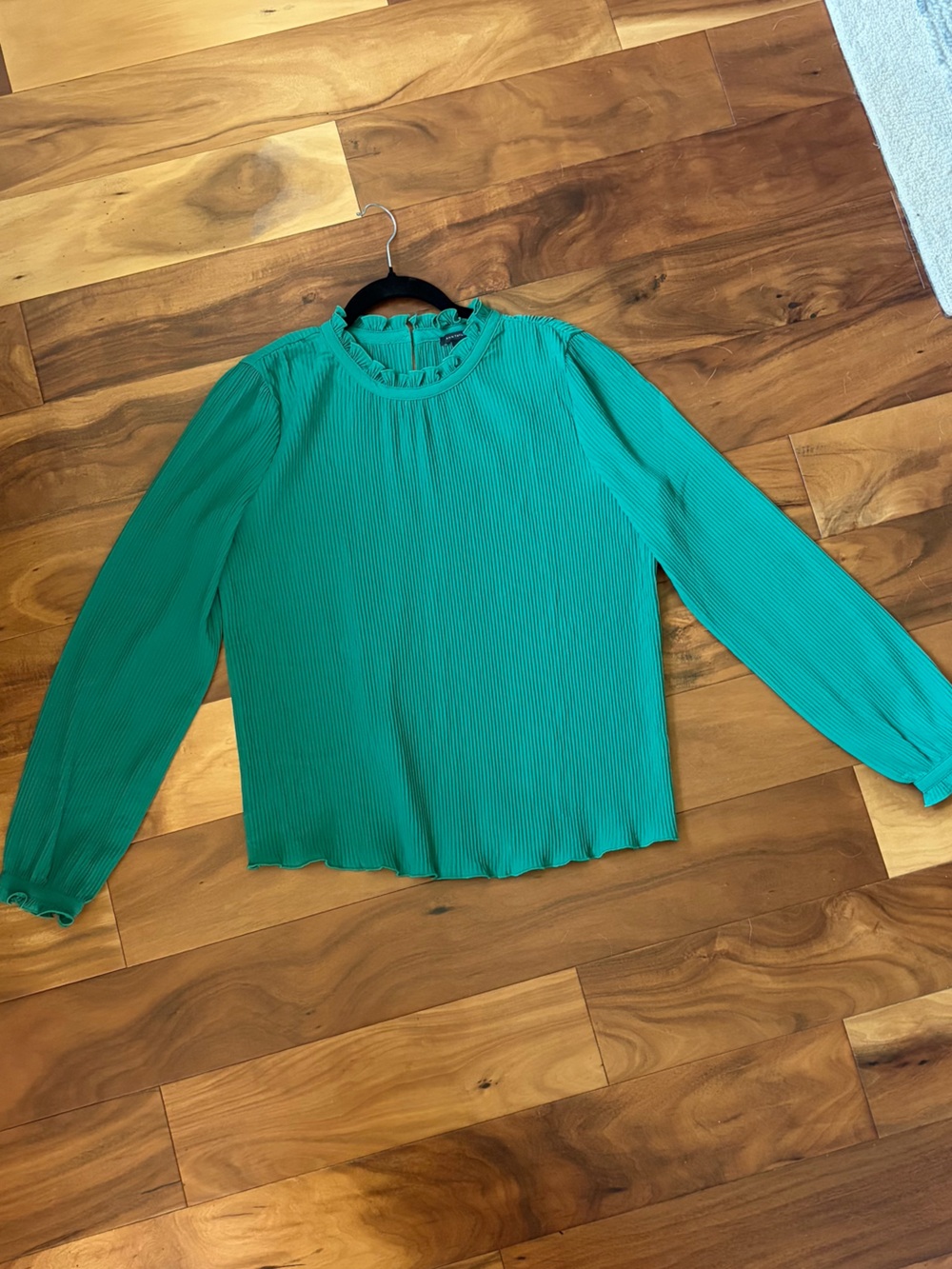 Ann Taylor Vibrant Green Blouse